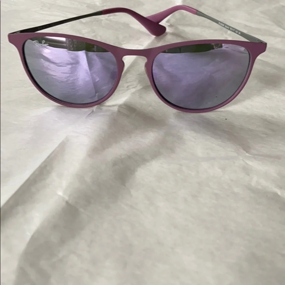 RAY.BAN KIDS SUNGLASSES COLOR PURPLE AND GRAY NEW
